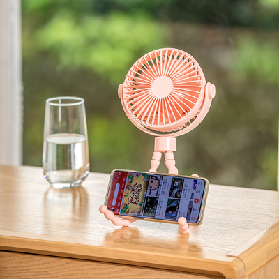 Oszillierender tragbarer USB-Lüfter 6-Zoll-Tischstativ-Clip-On-Lüfter mit 360-Grad