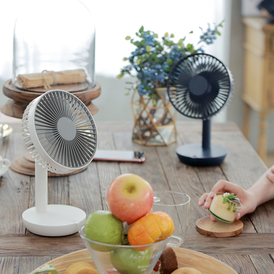 6 Zoll-wieder aufladbarer Luftumwälzungs-Fan USB 4000mAh Mini Electric Fan