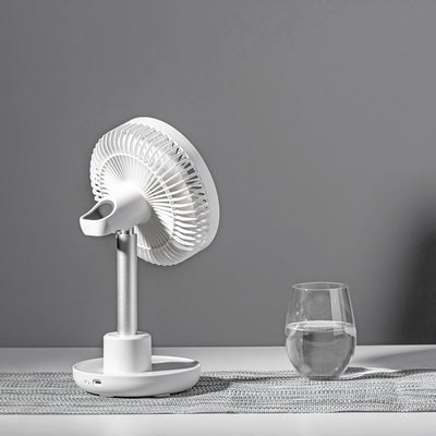 Usb-Batterie-wieder aufladbarer Tischventilator 6 Zoll-Oszillations-tragbarer elektrischer Ventilator