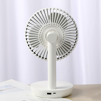 Portierbare wieder aufladbare Luft-Zirkulatortischventilator, der Ihr Telefon auflädt