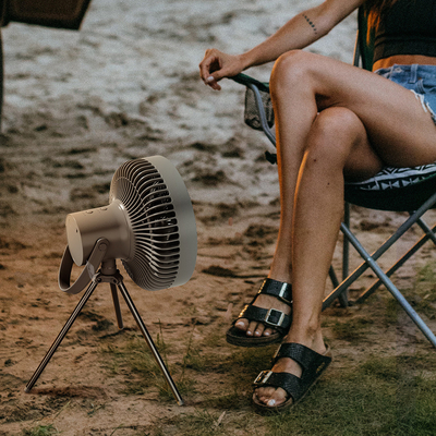Kampieren des Stativ-batteriebetriebener Sockel-Fan-wieder aufladbares Schlafzimmer-10000mAh