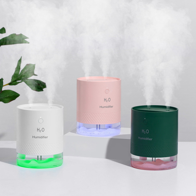 Der Batterie-2000mAh Doppelt-Spray Mini Usb Ultrasonic Aroma-Diffusor-Nachtdes licht-650ml